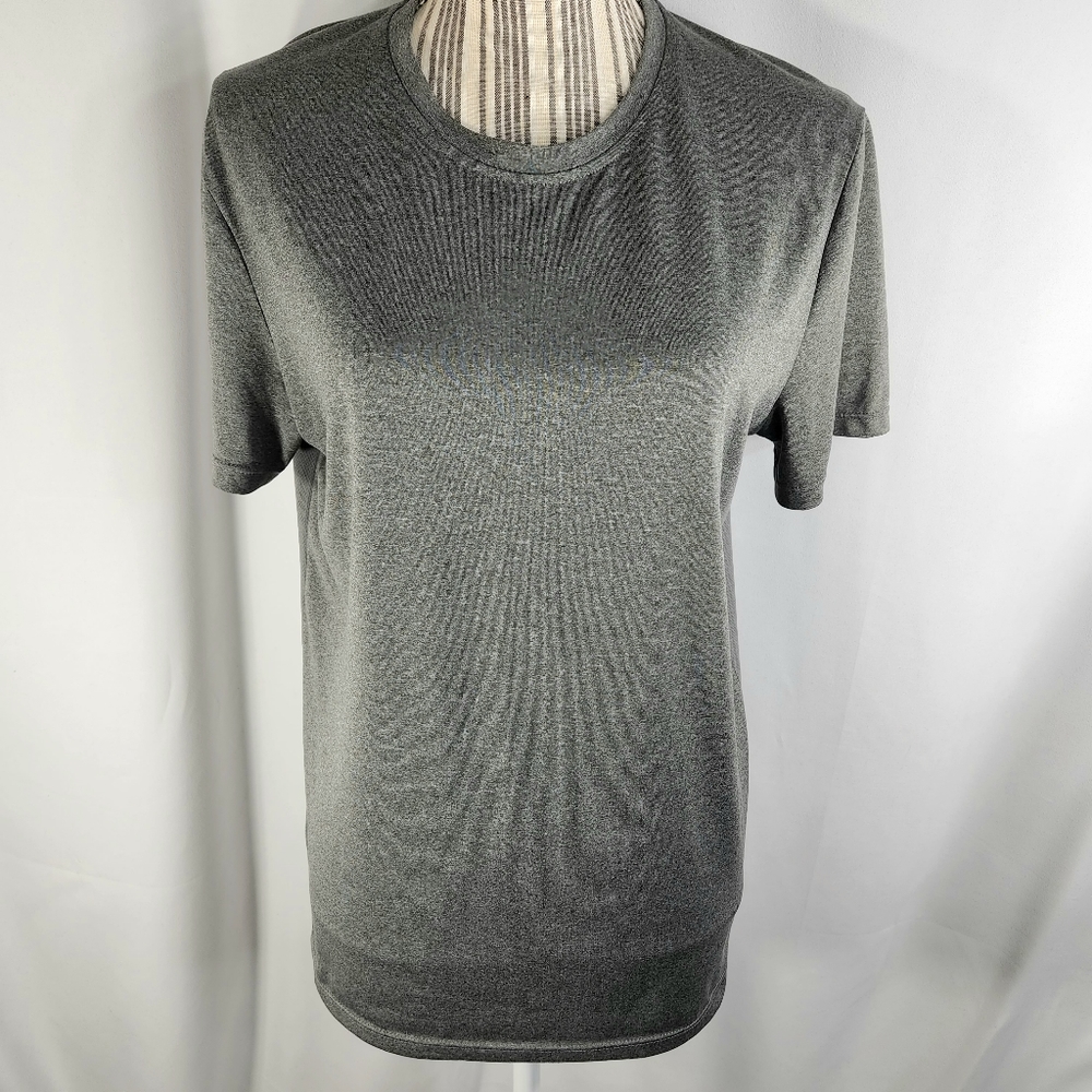 Layer 8 Quick-Dry Grey Athletic Tee Unisex Size Small
